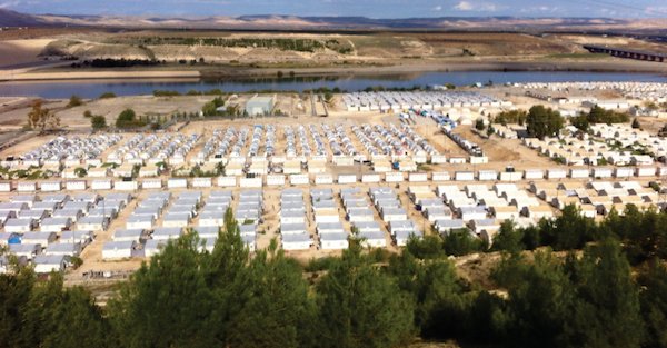 مخيم نيزب